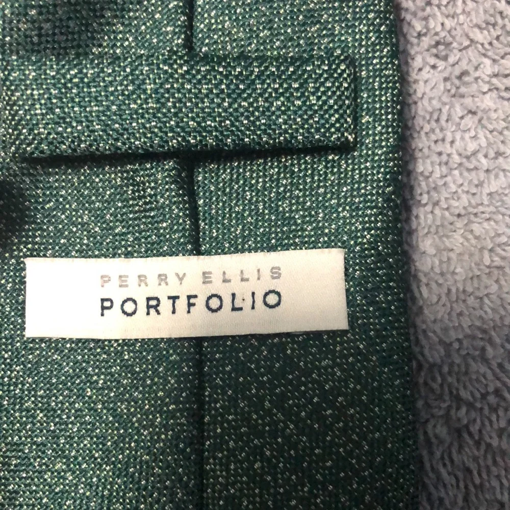 Tie - Picture 2 of 3